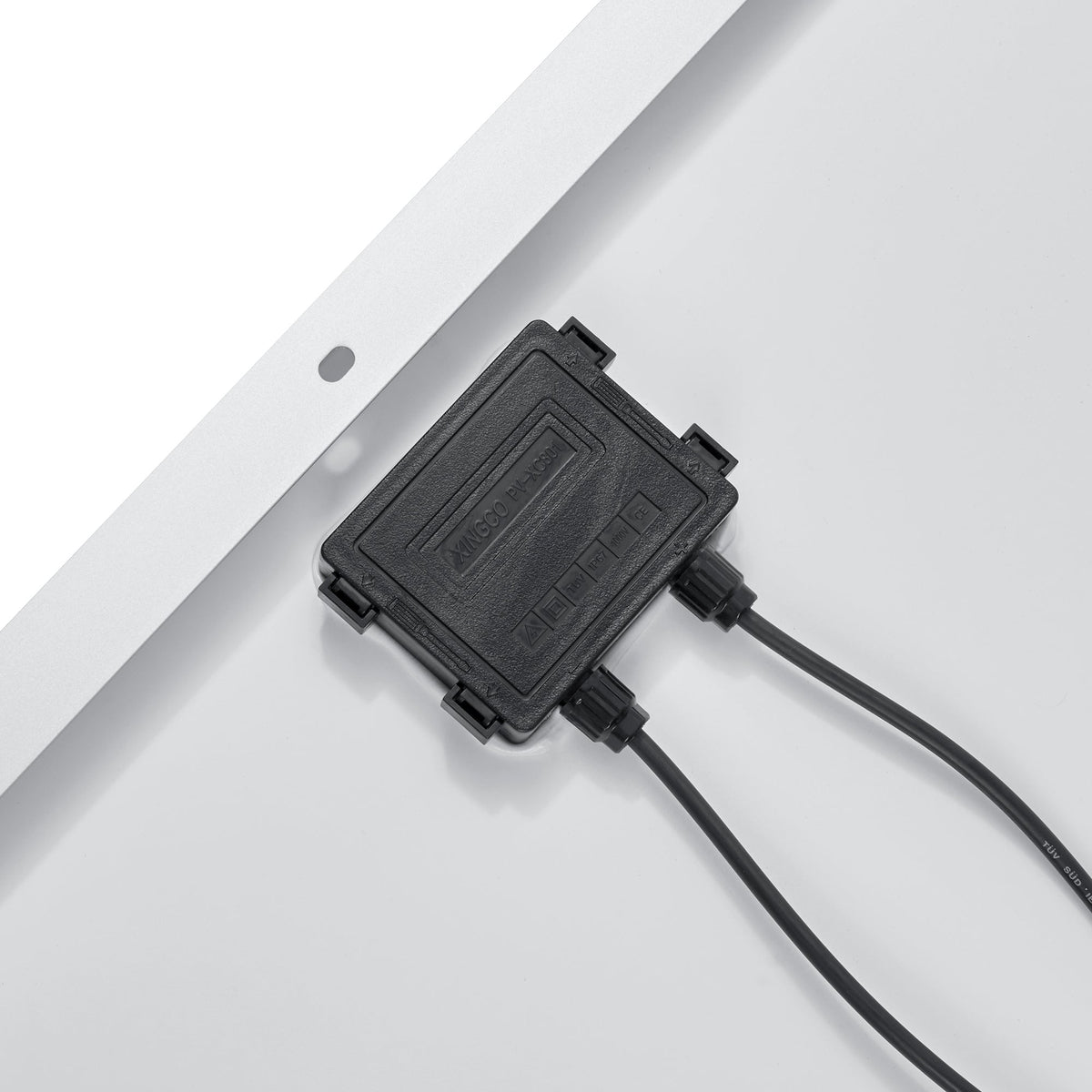 MEGA 200 – 200W 12V Solar Panel with 3/4 Z-Brackets